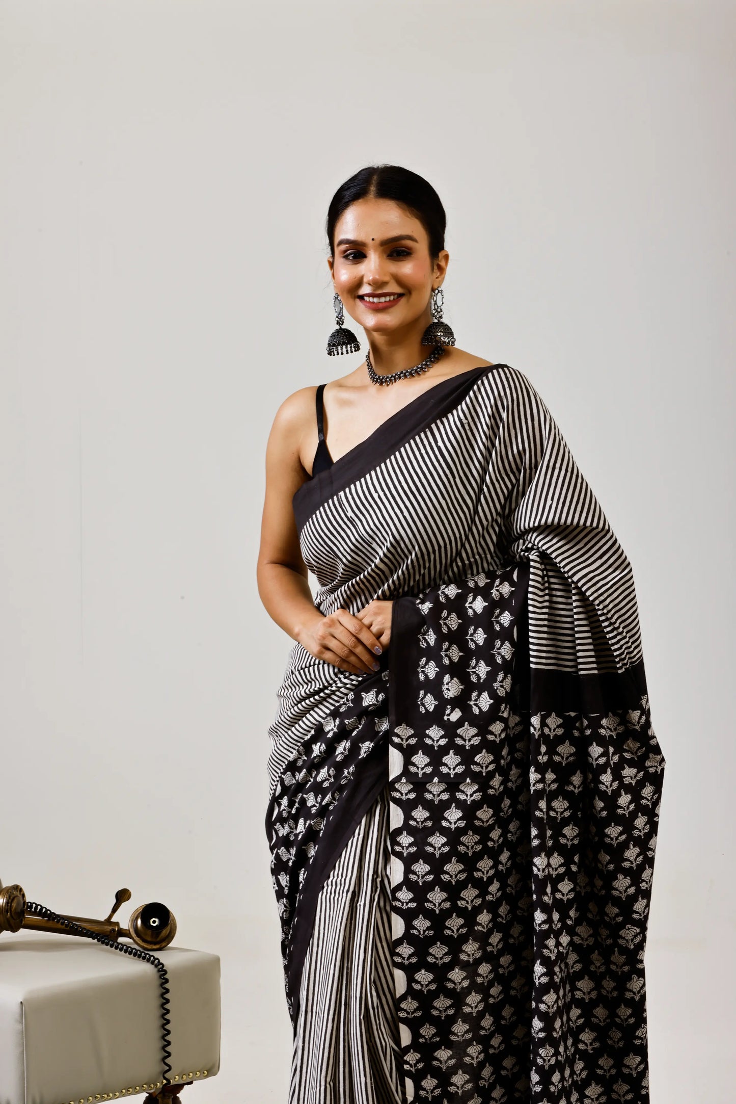Pure Mulmul Cotton Saree | Siyah Lakeer