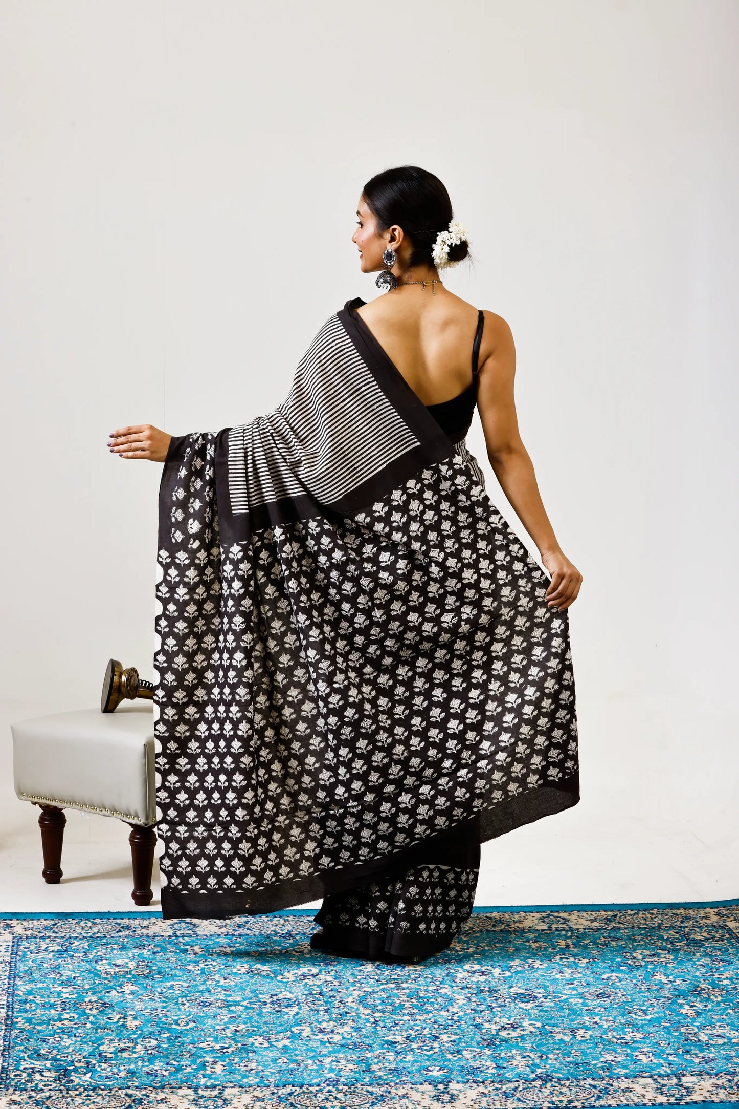 Pure Mulmul Cotton Saree | Siyah Lakeer