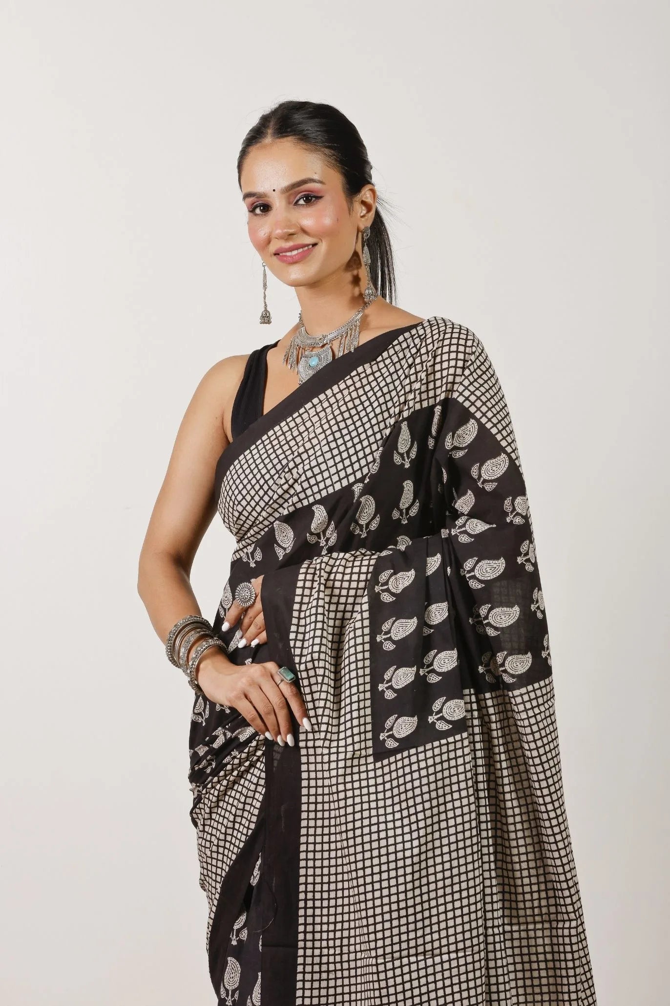 Mulmul Cotton Saree | Chaukor