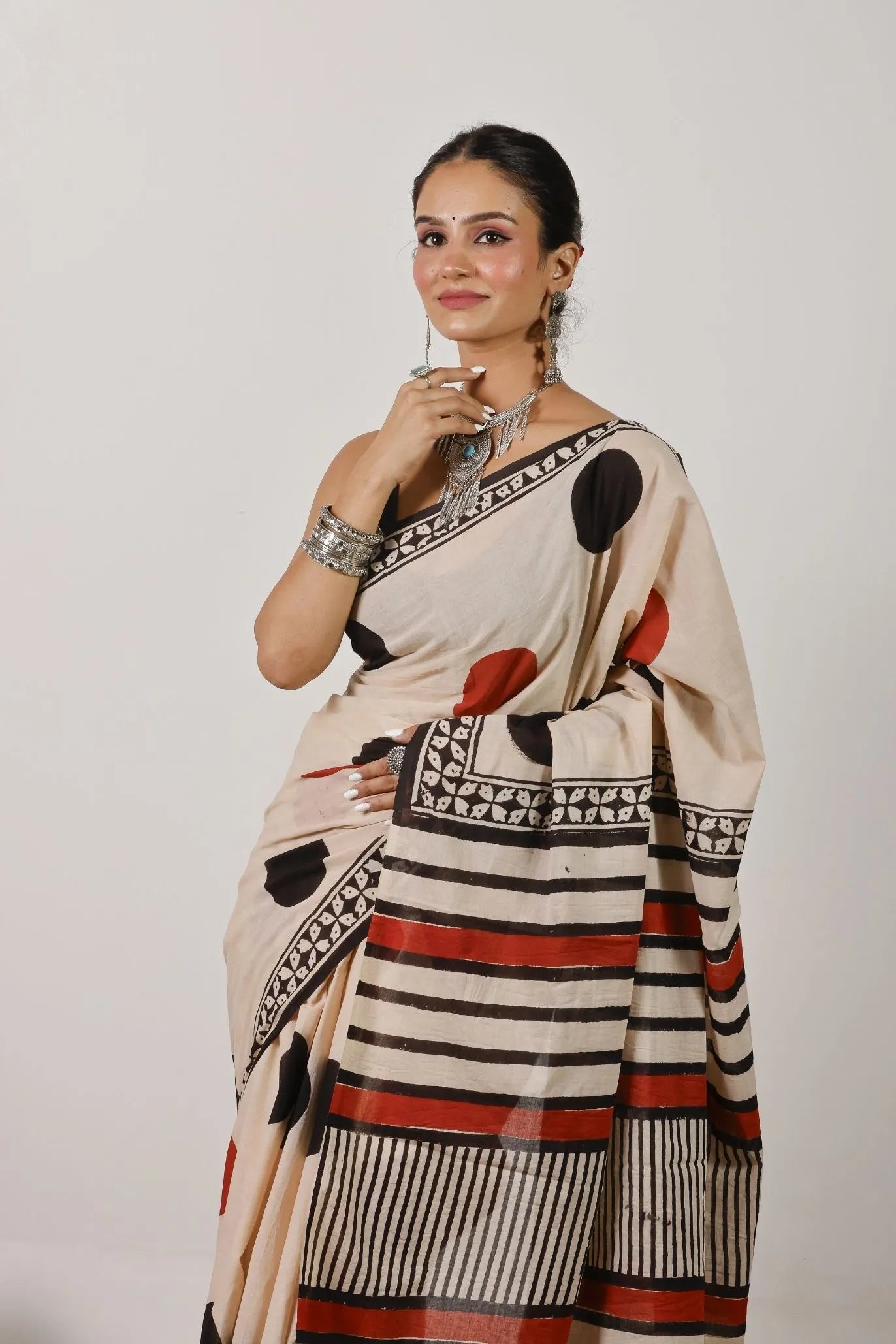 Mulmul Cotton Saree | Mudra