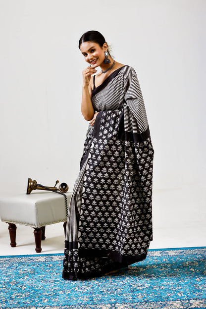 Pure Mulmul Cotton Saree | Siyah Lakeer